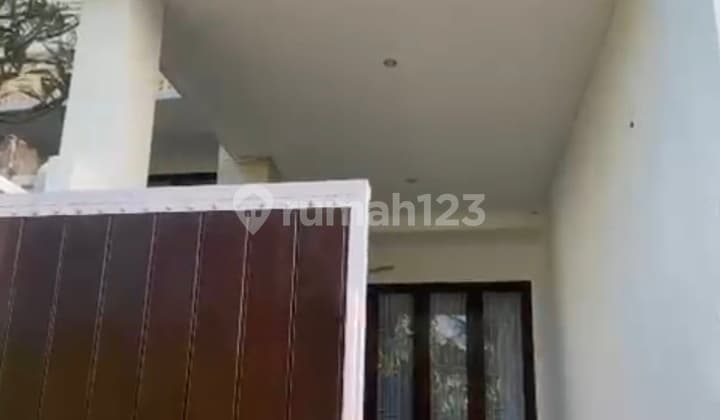 Rumah 2 Lantai di Tukad Balian Renon Denpasar Dekat Kampus