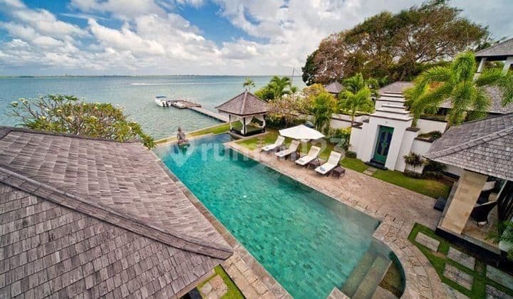 Beachfront Villa Di Area Nusa Dua Bali