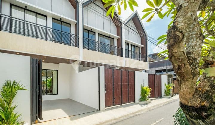 BRAND NEW VILLA DI PADONAN CANGGU BALI