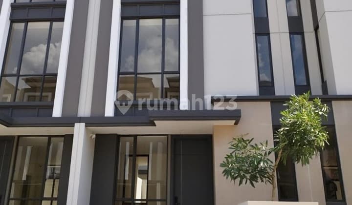 3-Storey House 6X14 3BR Cluster Sentarum Asya JGC Jakarta Garden City