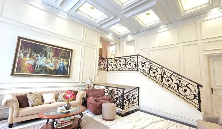 Rumah renoved 14x22 Cluster Palm Spring JGC Jakarta Garden City