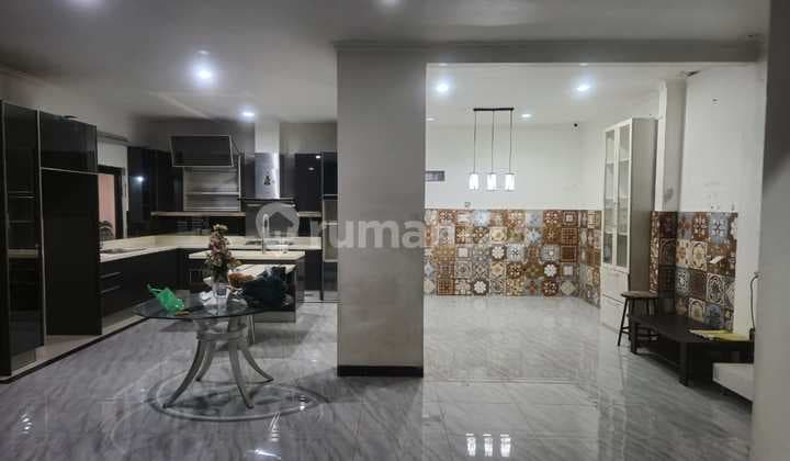 Rumah 2lt luas 220m 3KT Cluster Alamanda JGC Jakarta Garden City