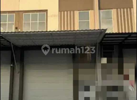 Gudang Di Green Lake City Ukuran 6 X 14, Bagus