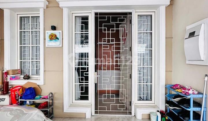 Rumah Di Green Lake City Ukuran 4 X 15, Semi Furnish, Bagus