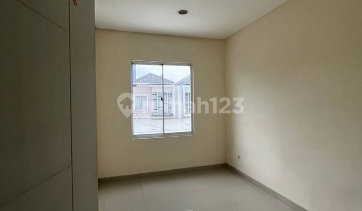 Rumah di Green Lake City Cluster Australia Ukuran 8 X 15, Semifutnish , , Bagus