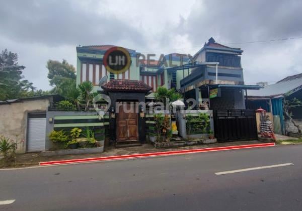 4 Bedrooms House For Sale At Jimbaran, Strategic Location, Well Maintained, Only 10 Minutes To Gwk Bali