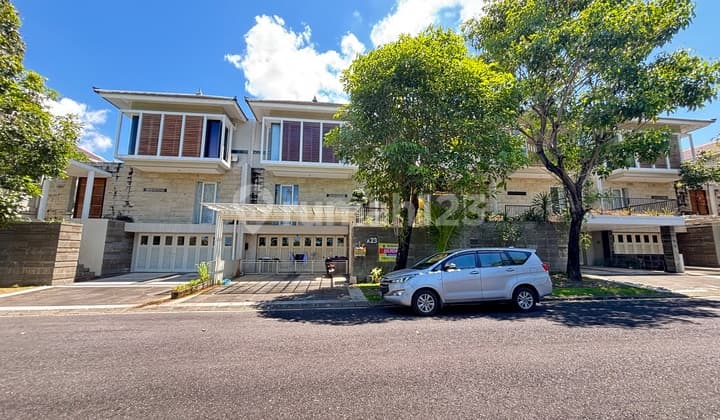 Rumah Mewah Dijual Area Cluster Aman dan Nyaman di Perumahan Citraland Denpasar