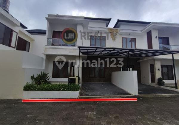 3 bedrooms house for rent at Jl. Taman Kebo Iwa, Benoa, strategic location with new building, in residential area