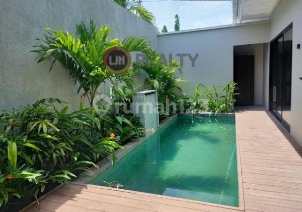 Villa For Rent At Munggu Strategic Location, With New Building, Close To Seseh Beach