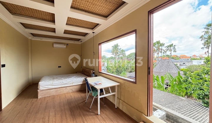 Rumah Sewa dengan 3 Kamar di Jl Pengubungan, Kerobokan, Kuta Utara