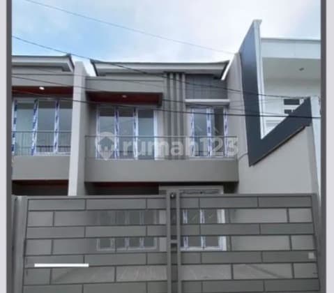 House for Rent Near Jelupang Toll Gate, Close to Schools