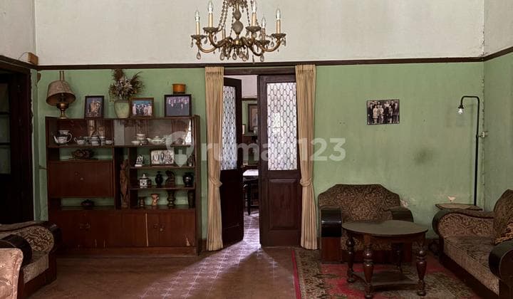 Sewa Jual Rumah Lama Luas di Sayap Riau Bandung Kota Harga Nego