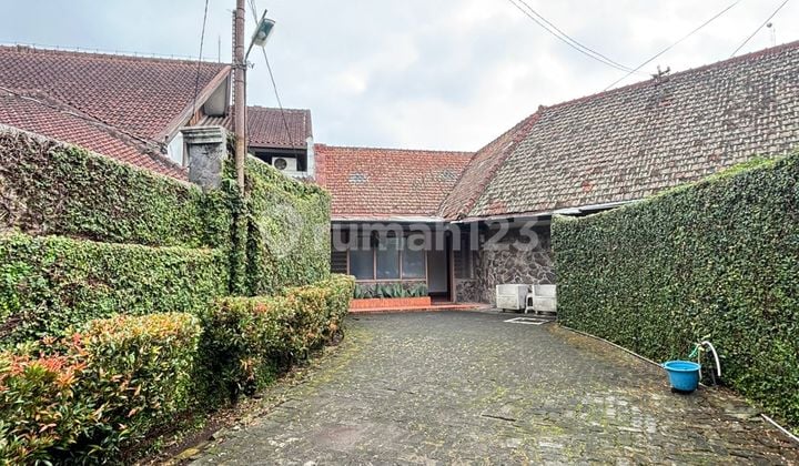 Rumah di Sayap Riau Sayap Dago Dekat Gedung Sate Bandung Kota