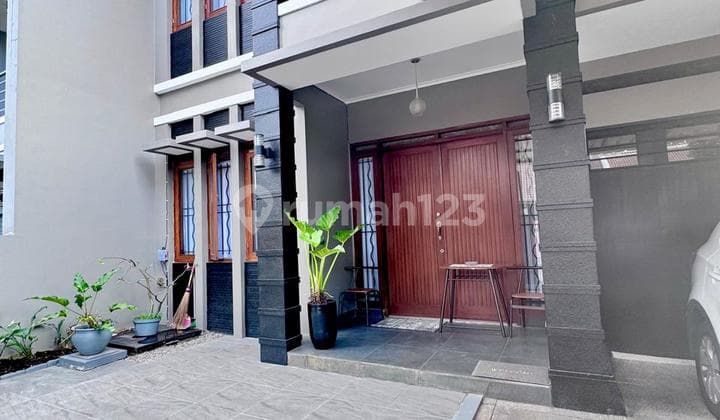 Rumah Mewah Minimalis Modern di Batununggal Semi Furnish Bandung