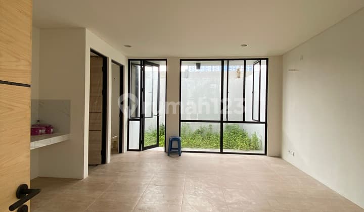Disewakan Rumah 2 Lantai Cendana Icon Lippo Karawaci Baru