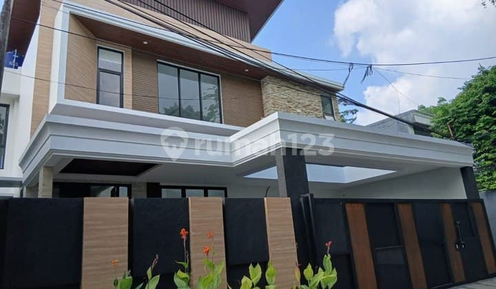 Brand New Luxurious House Dlm Perumahan Di Radio Dalam Kebayoran