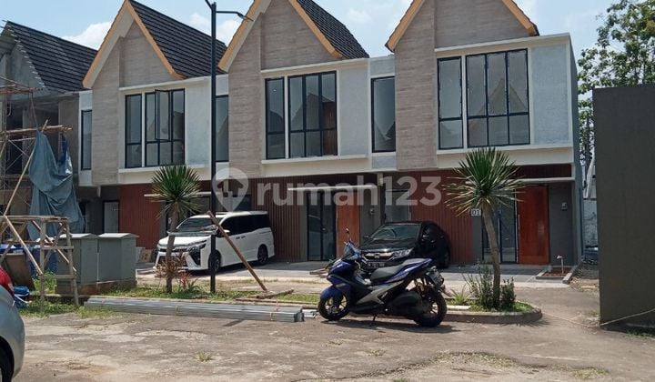 RUMAH BARU 2LT SCANDINAVIAN dlm CLUSTER di KRANGGAN JATISAMPURNA