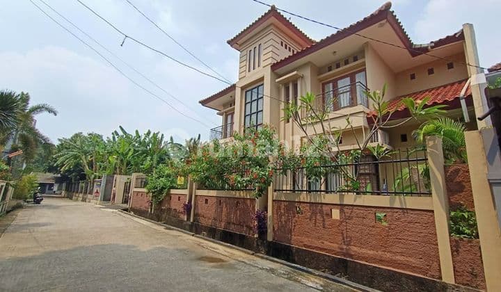 RUMAH 2LT TANAH LUAS 585m² STRATEGIS 100M KE JL RAYA JATIWARINGIN