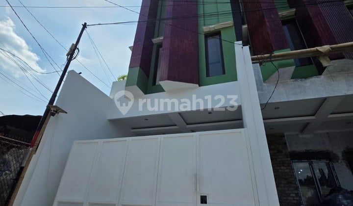 Rumah Baru 3Lt di Area Bisnis Matraman Jaktim