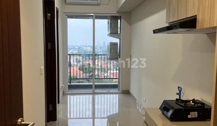 Dijual dan Disewakan Apartemen Parkland Avenue 2 Kamar Tidur Semi Furnished Bagus
