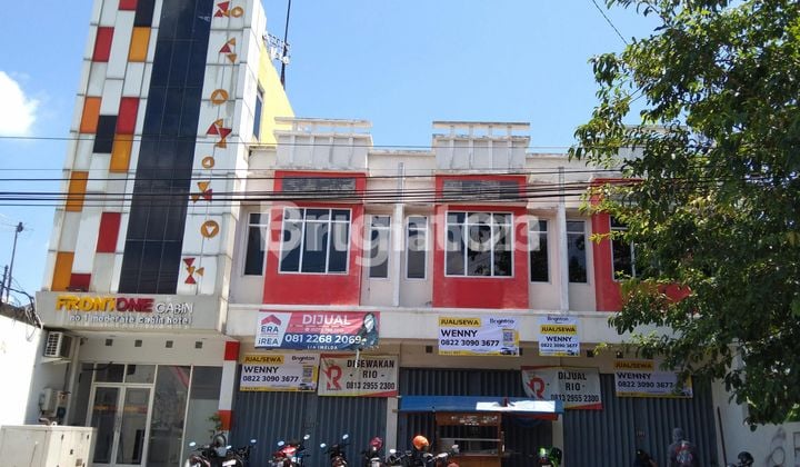 Ruko Setiabudi Area Stasiun Balapan, Terminal Tirtonadi, Pracima Tuin Pura Mangkunegaran, Masjid Sheikh Zayed