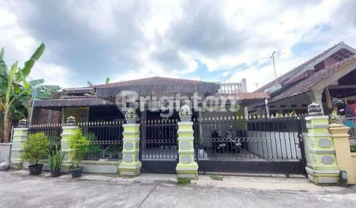 RUMAH USAHA KLATEN, SELANGKAH RS MITRA HUSADA, PKU PEDAN, DIKELILINGI KANTOR BANK