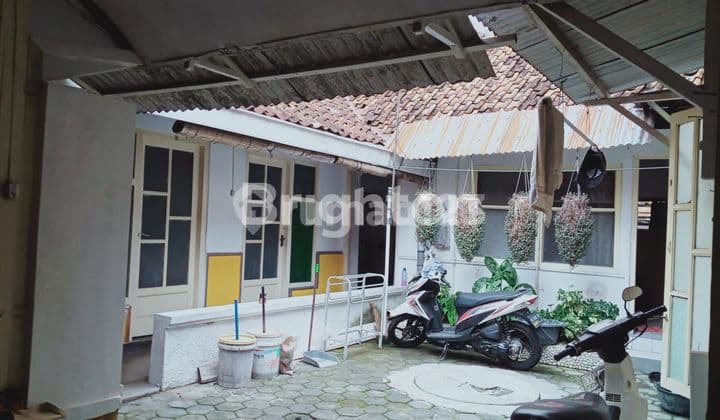 ACCOMMODATION, MOTEL, MALIOBORO MALL. CITY CENTER, TOURIST DESTINATION, CULTURE, TOURISTS, HOTEL, SHOPPING AREA, BUSINESS.