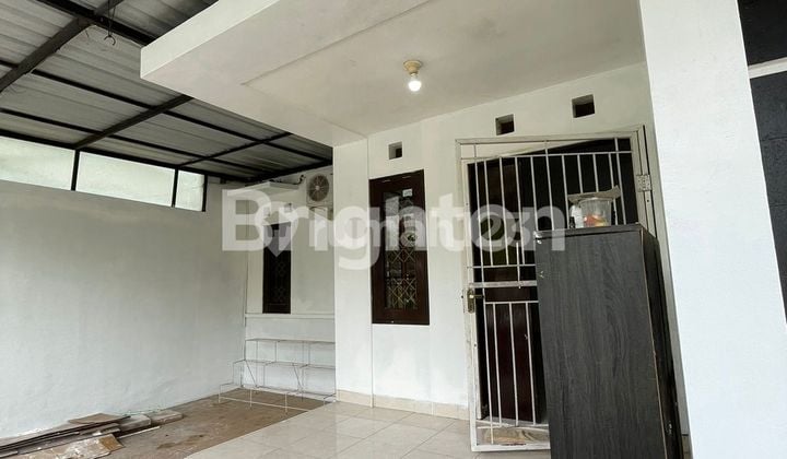 RUMAH DALAM KOMPLEKS PERUMAHAN ONE GATE SYSTEM,SECURITY 24 JAM.SELANGKAH LOTTE MART, RS HERMINA, NEXT IN OUT TOL JOGLOSEMAR.DIKELILINGI KAMPUS SANATA DHARMA, RESPATI, UPN, AMIKOM, PAKUWON MALL