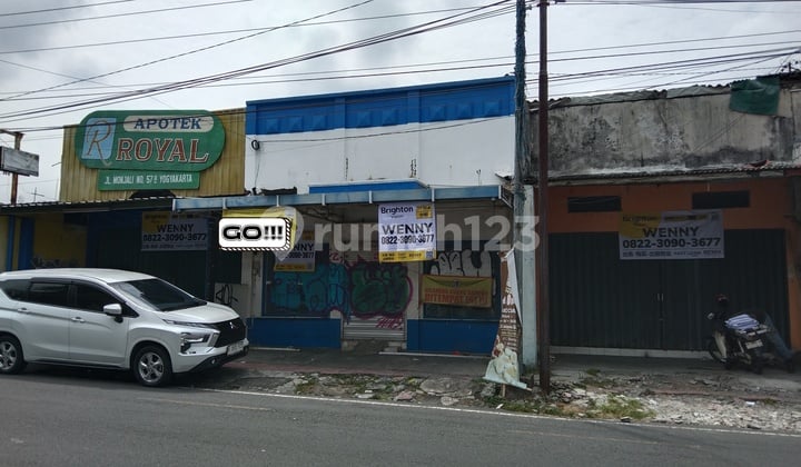 Monjali Dekat Kampus Ugm, Tiga Ruko Jadi Satu