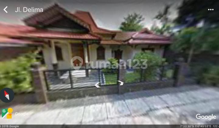 Gembongan Kartasura Rumah Ethnic Dekat Jalan Raya Nasional