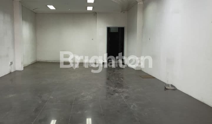 ONE-STORY SHOP ON MAGELANG STREET, CITY