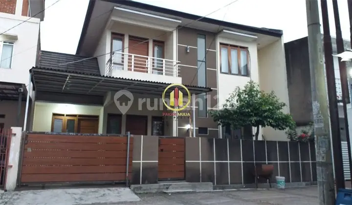 Rumah Cantik Siap Huni di Arcamanik Belakang Griya Akses Mobil