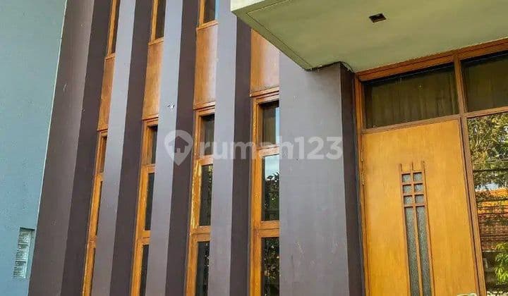 Luxury Living di Turangga - Rumah 2 Lantai Siap Huni Posisi Hook