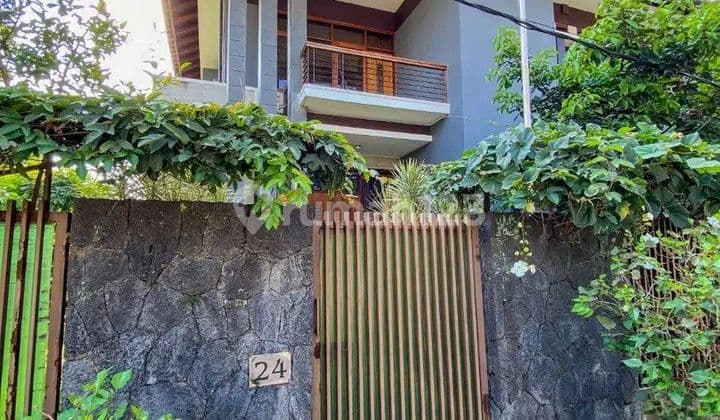 Luxury Living di Turangga - Rumah 2 Lantai Siap Huni Posisi Hook
