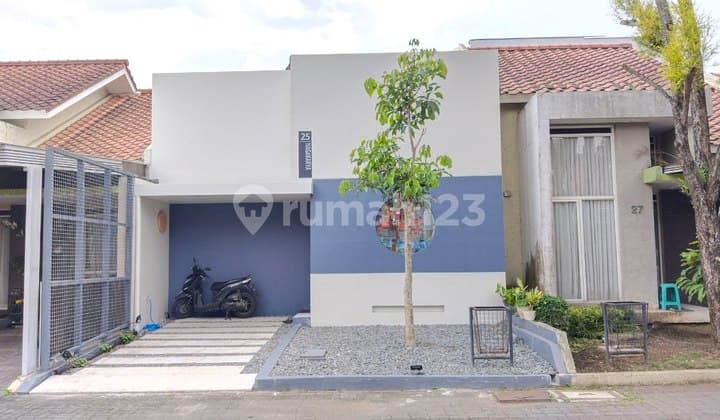 Fresh From Oven One-Story Furnished House in Kota Baru Parahyangan