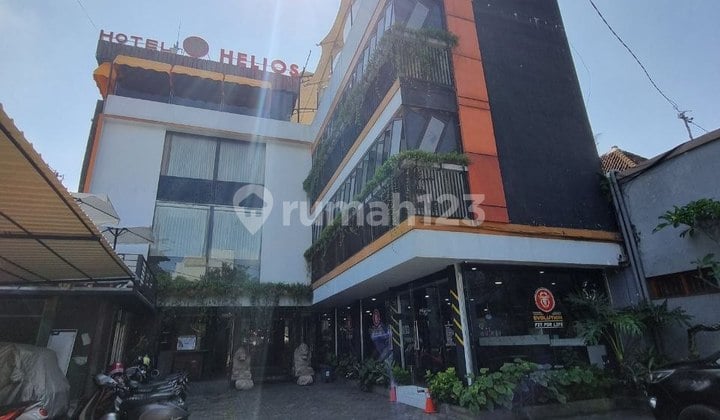 Hotel Aktif Pusat Kota Selangkah ke Stasiun di Klojen Malang