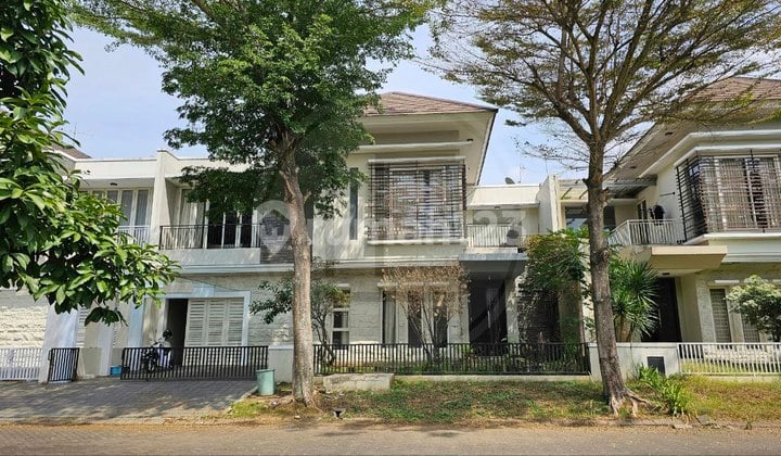 Rumah Furnish Mewah Premium di Greenwood Araya Malang
