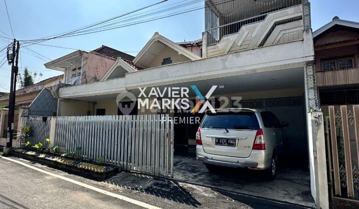 Rumah Tengah Kota Dekat Kampus di Jl Bunga-bunga Malang