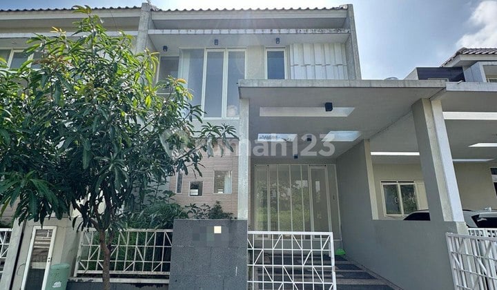 Rumah 2 Lantai Bangunan Baru di Villa Puncak Tidar Malang
