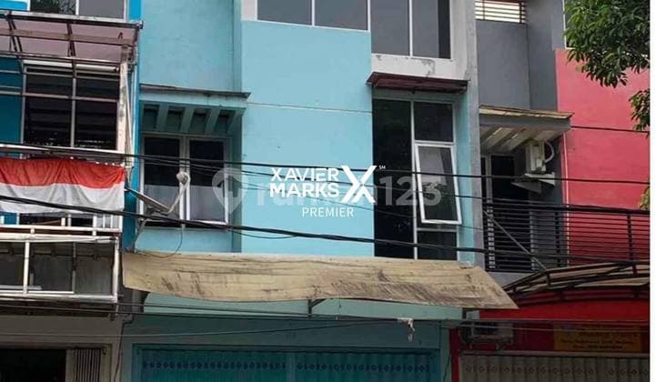 Ruko 3 Lantai Kawasan Bisnis di Ijen Klojen Malang