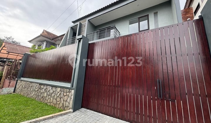Rumah Dieng Malang Modern Minimalis Dekat Unmer