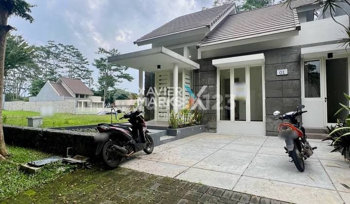 Rumah Hook Kawasan Elit Siap Huni di Araya Malang
