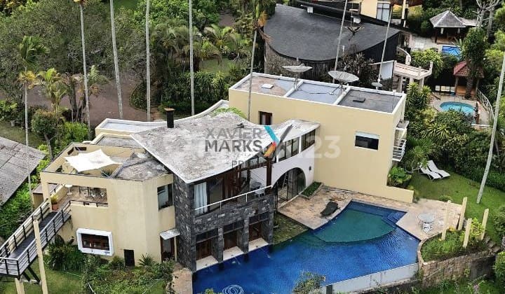 Rumah Full Furnish View Pegunungan di Klub Bunga Batu