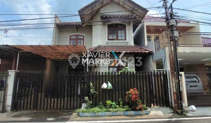 Rumah Tengah Kota Bangunan Terawat di Jl Pulau pulau Malang