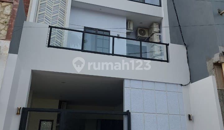 Exclusive Fully Furnished Boarding House on Clove Flower Street, Malang