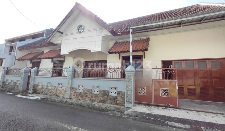 Rumah Kawasan Ramai di Lowokwaru Malang
