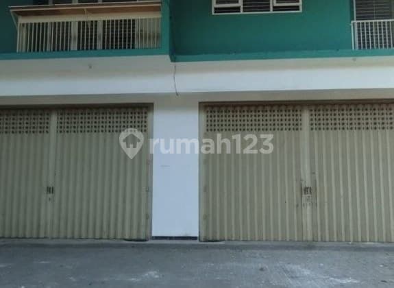 Gudang Strategis Bangunan Terawat di Tidar Atas Malang