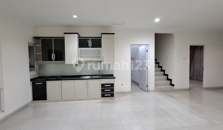 Turun Harga Drastis Rumah 2 Lantai Luas Kotawisata Siap Huni