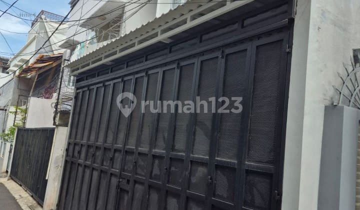 Selling a Nice House in Tanjung Duren