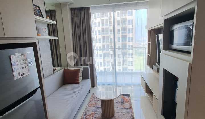 Selling Green Sedayu Apartment Mid Floor Fully Furnished